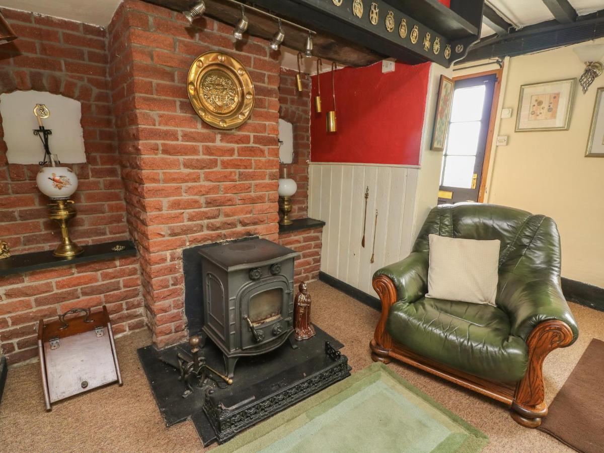 Caerau Farm House 拉尼德洛伊斯 外观 照片