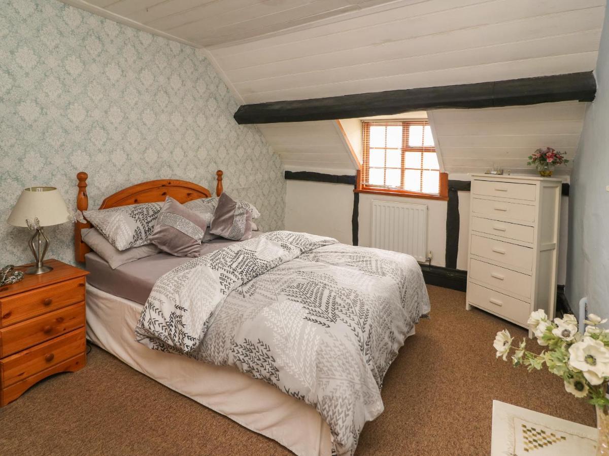 Caerau Farm House 拉尼德洛伊斯 外观 照片