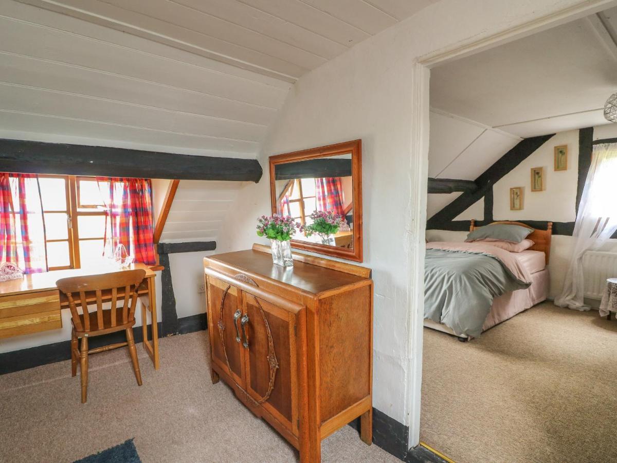 Caerau Farm House 拉尼德洛伊斯 外观 照片